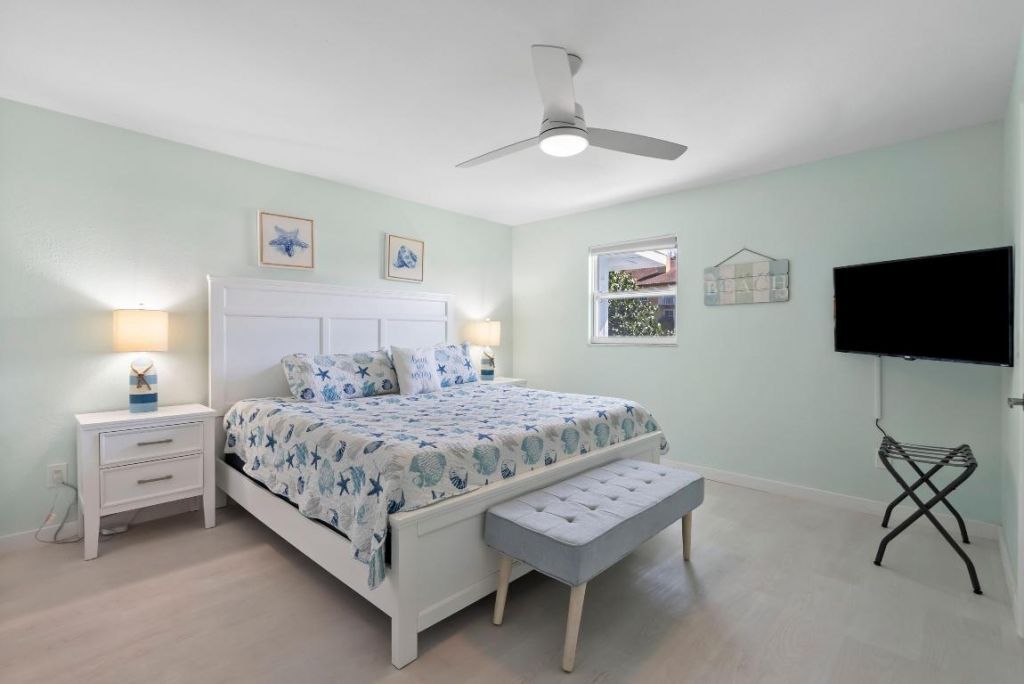 670 Hernando Street, Unit A, Fort Pierce, FL 34949 Photo