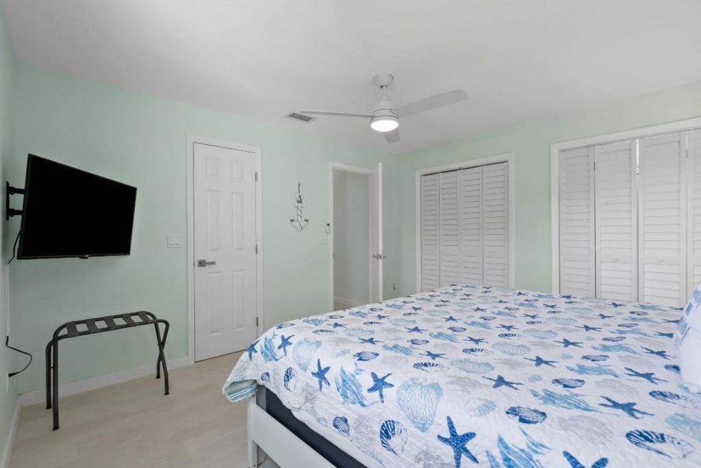 670 Hernando Street, Unit A, Fort Pierce, FL 34949 Photo