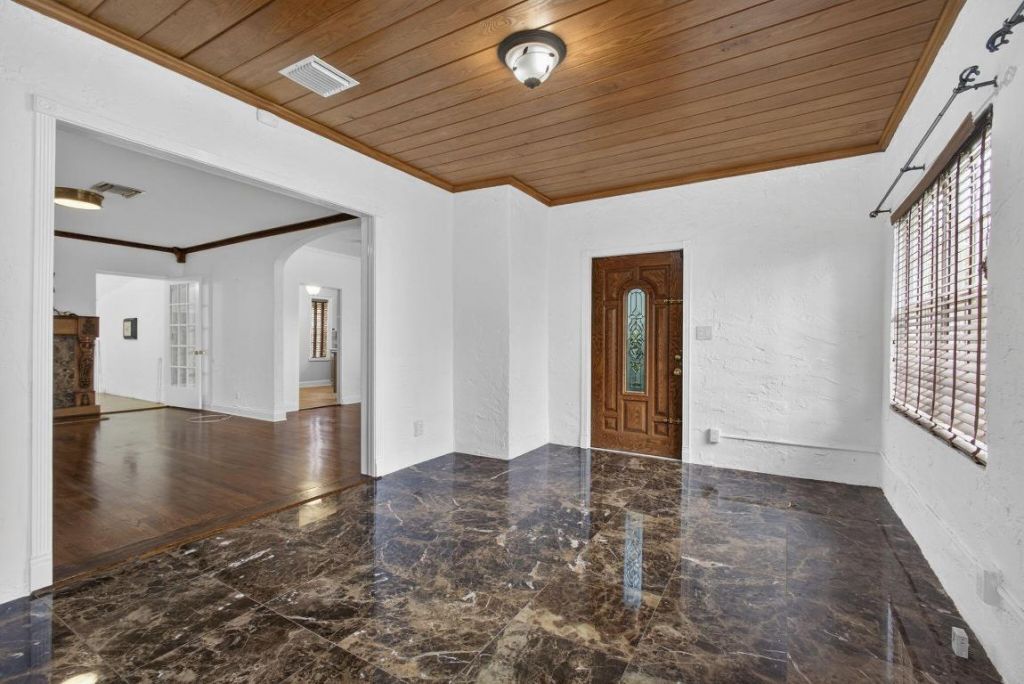 616 Upland Road, West Palm Beach, FL 33401 Photo