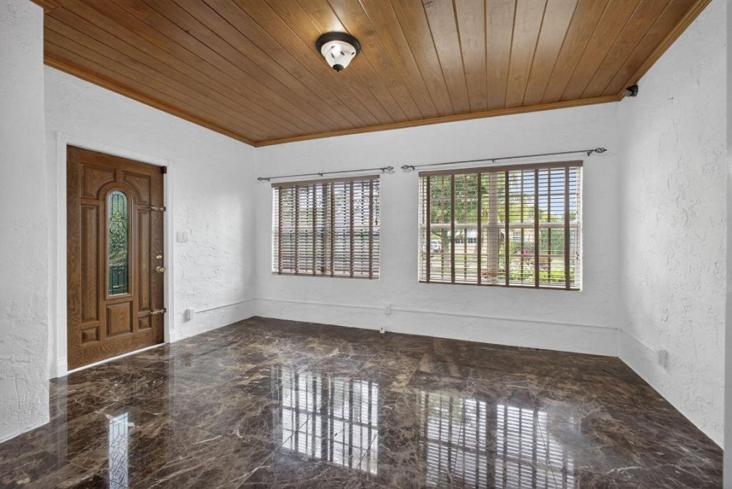 616 Upland Road, West Palm Beach, FL 33401 Photo