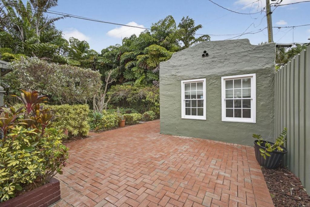 616 Upland Road, West Palm Beach, FL 33401 Photo