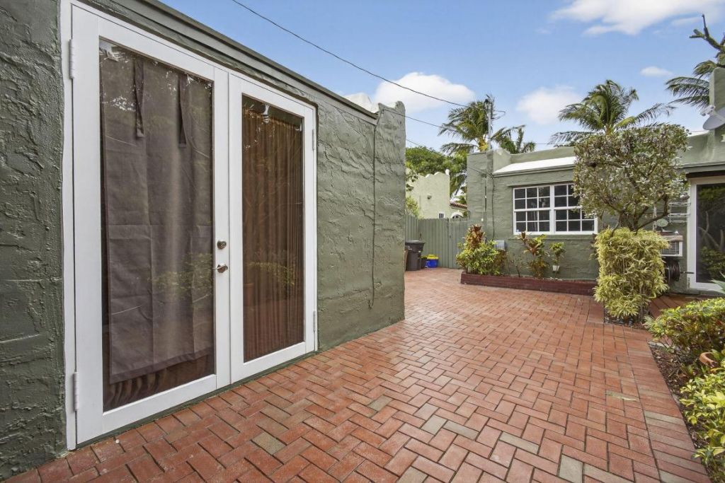 616 Upland Road, West Palm Beach, FL 33401 Photo