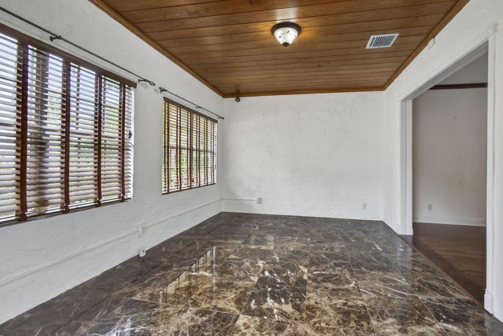 616 Upland Road, West Palm Beach, FL 33401 Photo