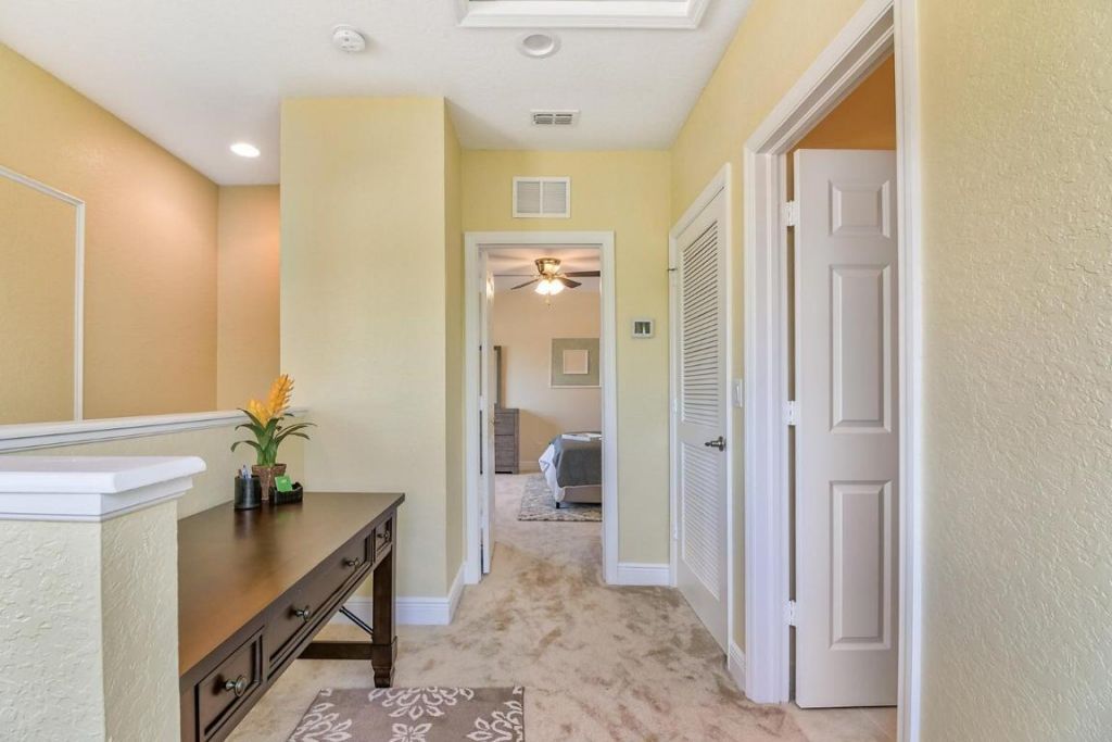 220 SE Via Visconti, Port Saint Lucie, FL 34952 Photo