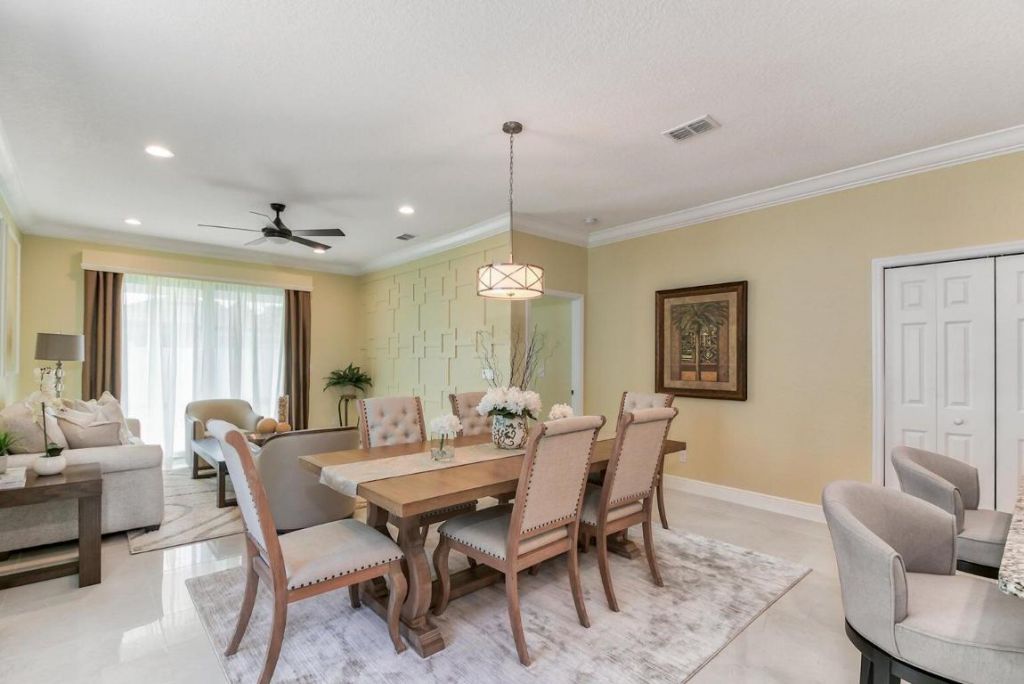 220 SE Via Visconti, Port Saint Lucie, FL 34952 Photo