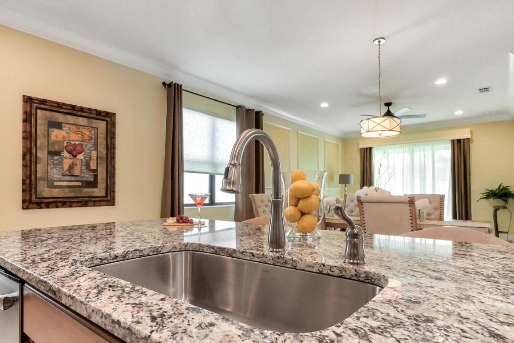 220 SE Via Visconti, Port Saint Lucie, FL 34952 Photo