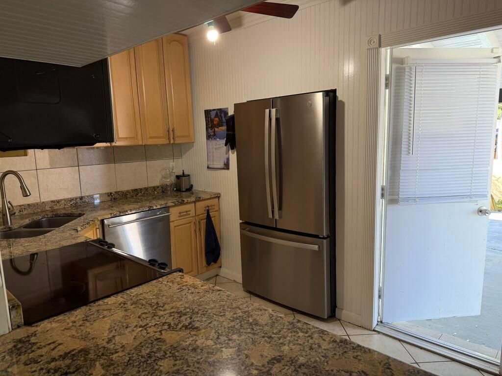 1014 W Drew Street, Lantana, FL 33462 Photo