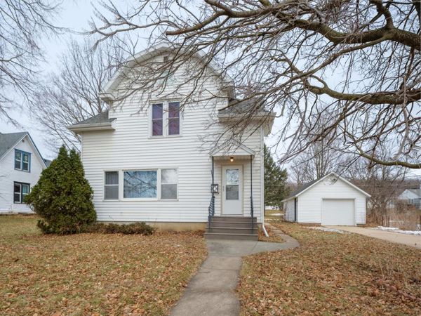 708 Winona Street SE, Chatfield, MN 55923