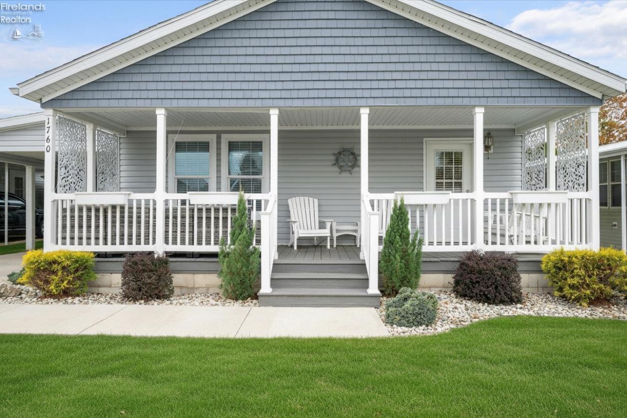 1760 N Merrimac Avenue, Marblehead, OH 43440 Main Photo