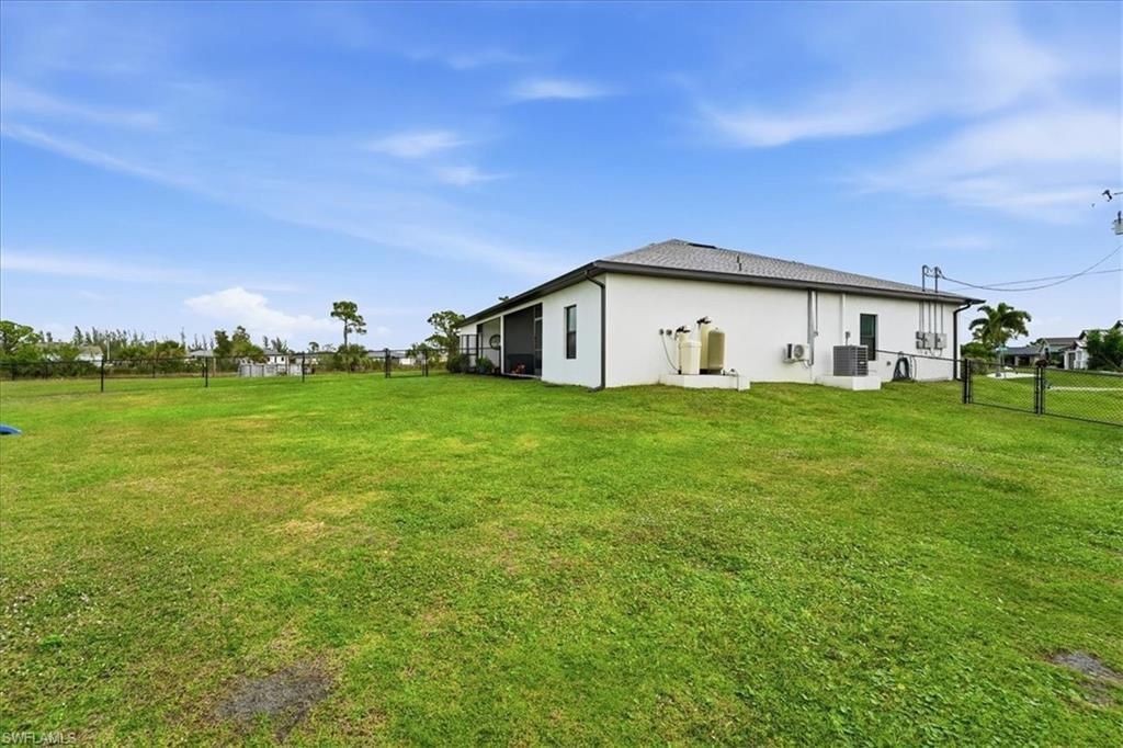 2530/2532 NW 31st Ave, Cape Coral, FL 33993 Photo