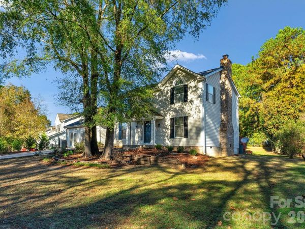 12006 Woodside Falls Road , Pineville, NC 28134