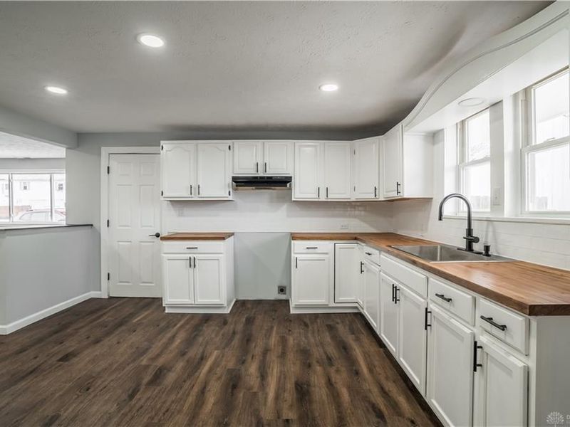 4 W Cross Street, Laura, OH 45337 Photo 11