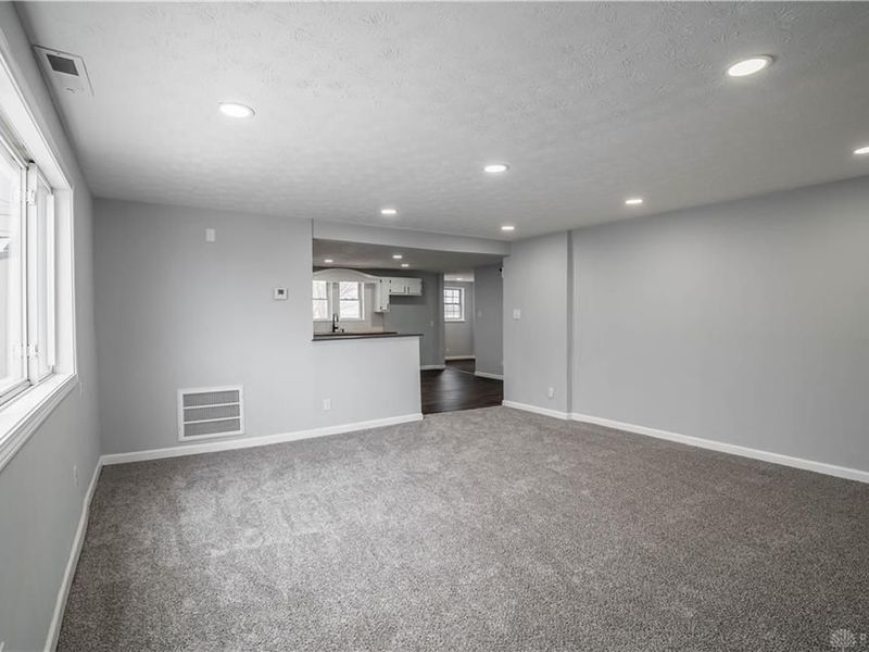 4 W Cross Street, Laura, OH 45337 Photo 7