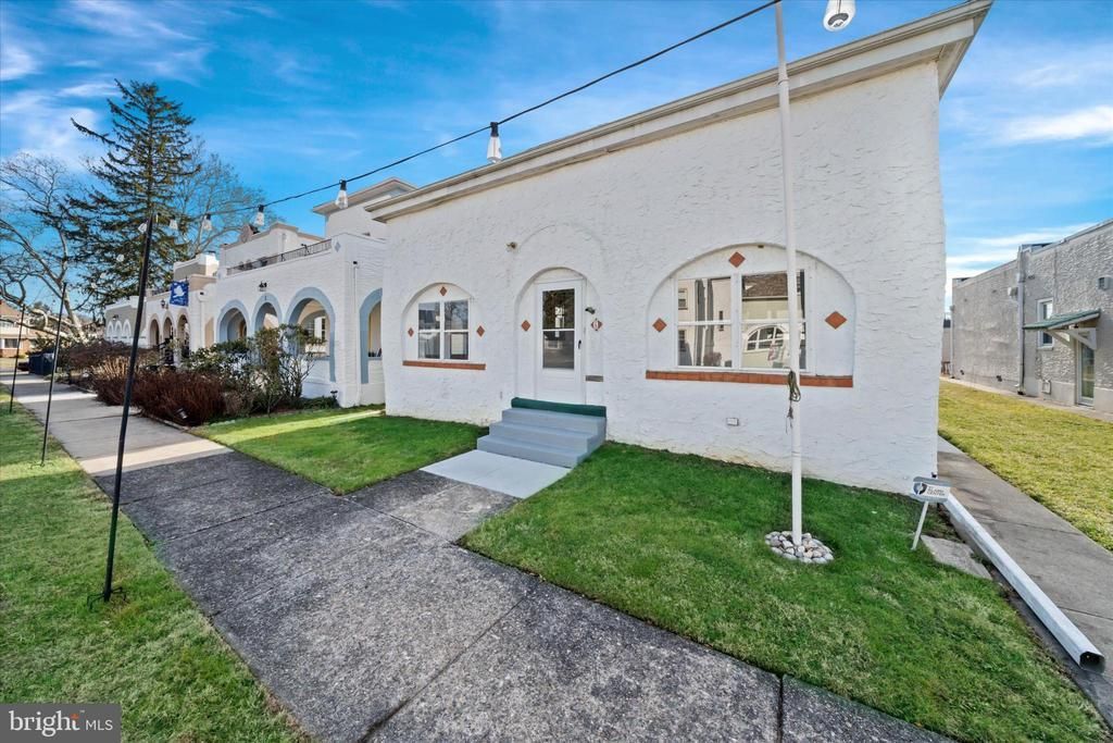 4 Corinne Court, Wilmington, DE 19809 Main Photo