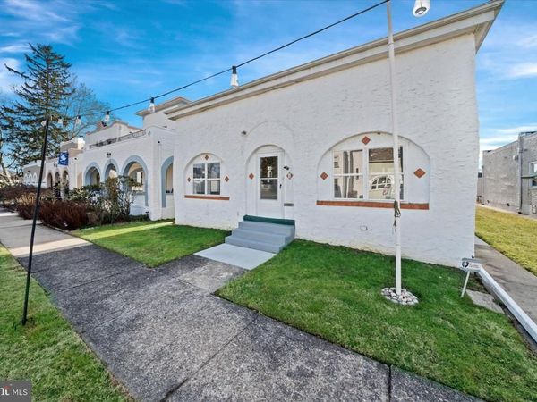 4 CORINNE COURT, WILMINGTON, DE 19809