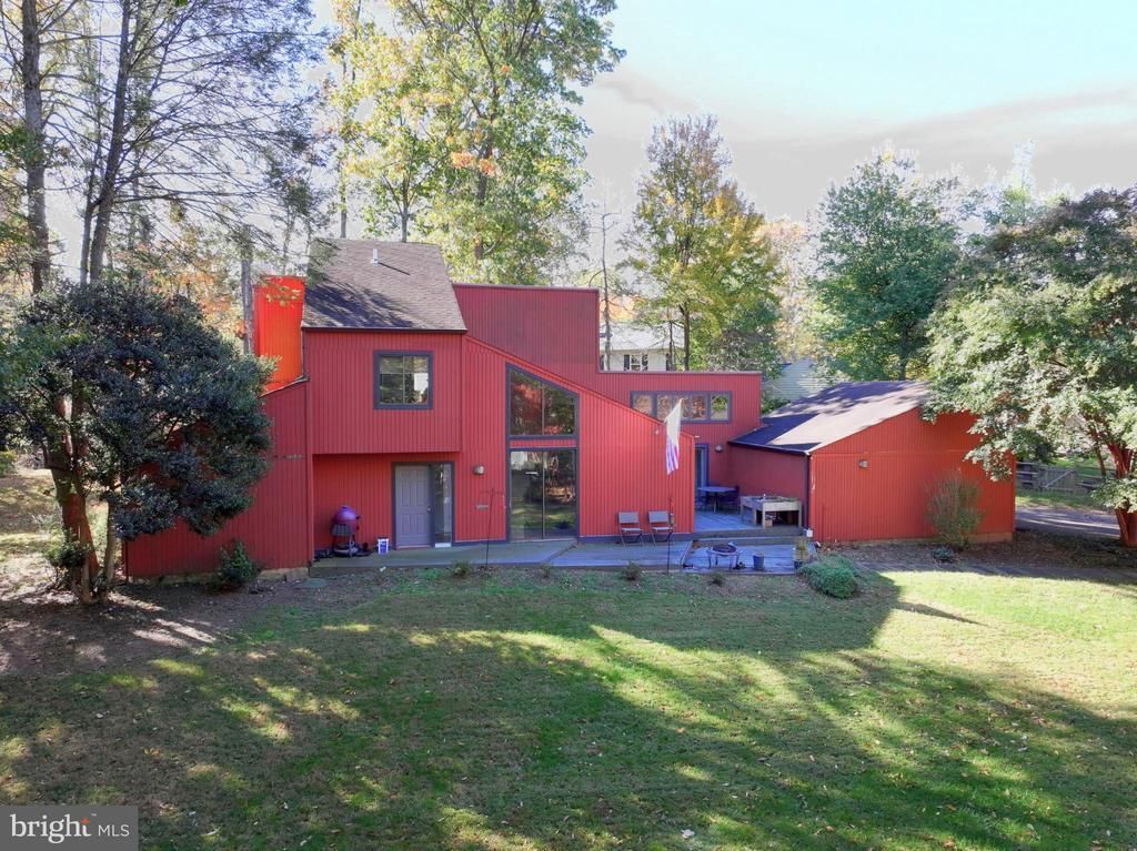 11813 Vale Road, Oakton, VA 22124 Main Photo