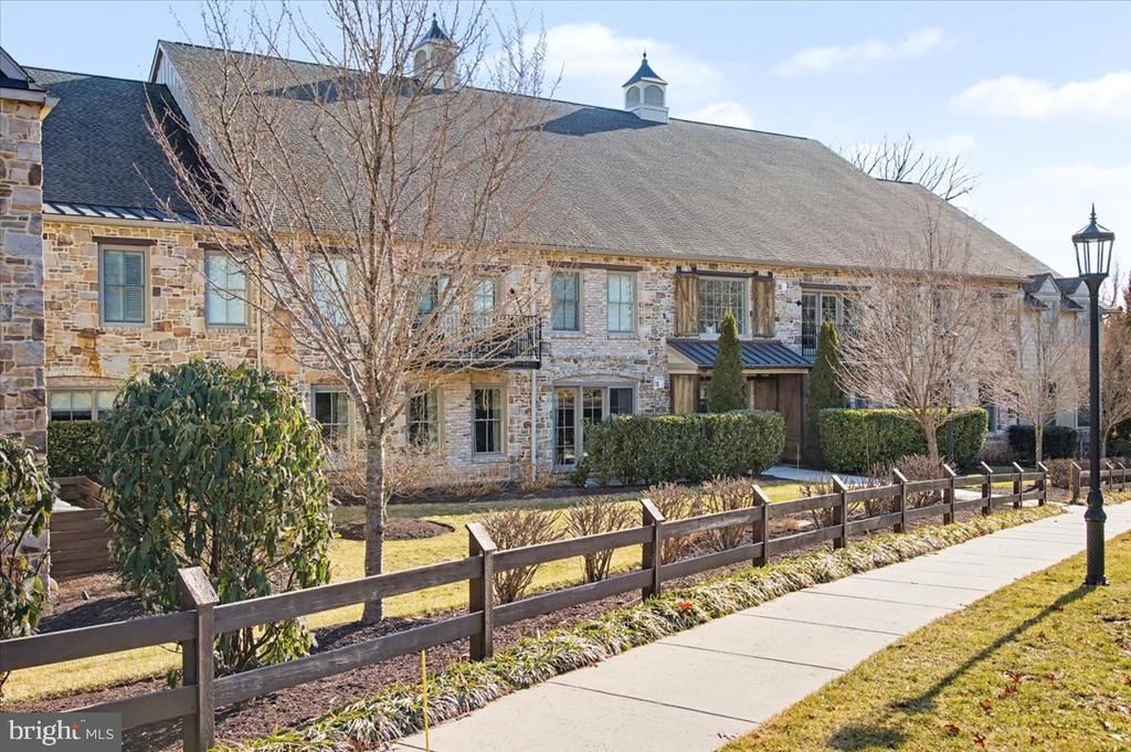 2401 LOWER STATE ROAD, DOYLESTOWN, PA 18901