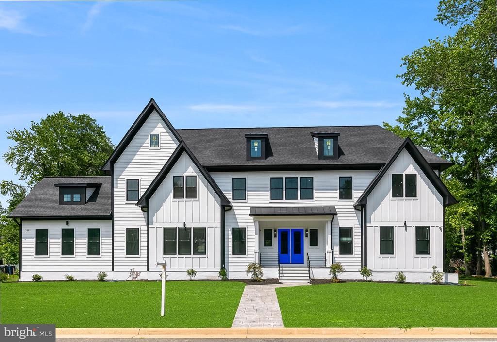 2817 Derek Road, Alexandria, VA 22306 Main Photo