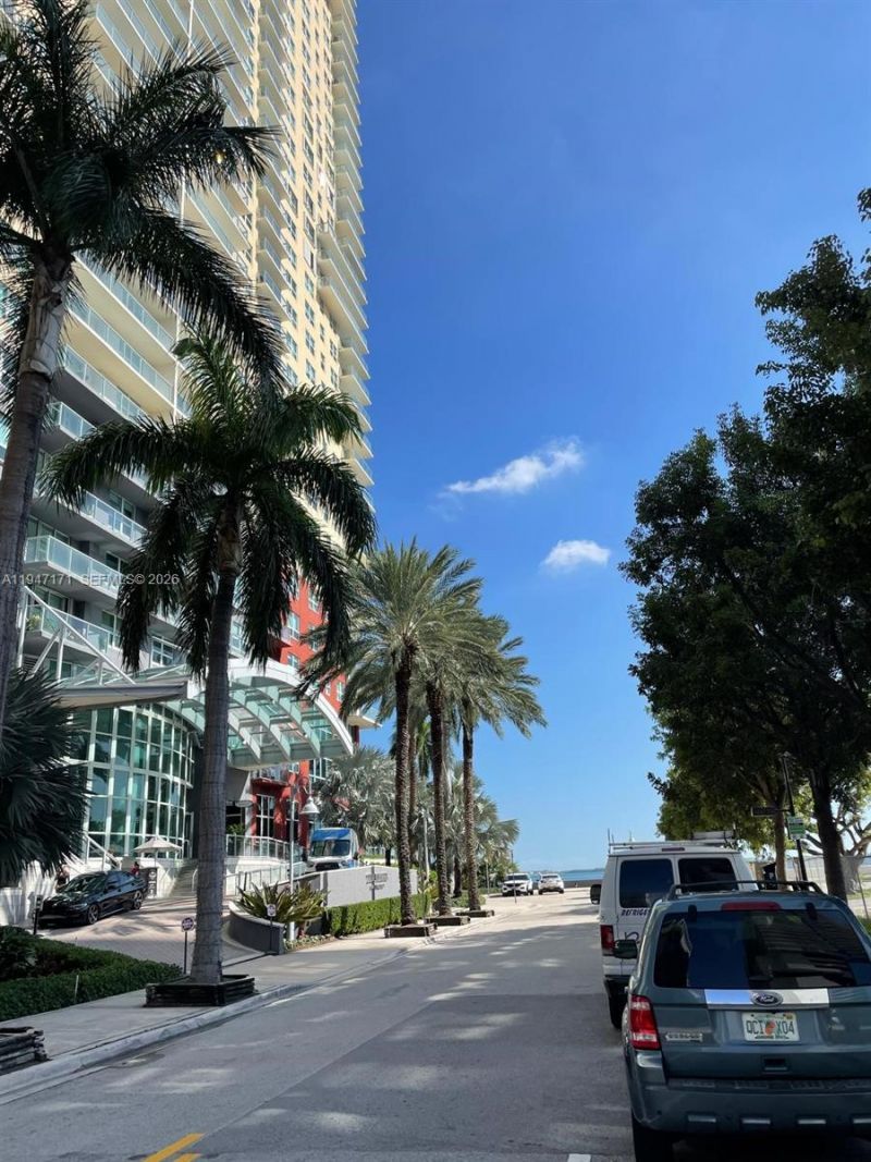 1155 S Brickell Bay Dr , Unit 805, Miami, FL 33131 Photo