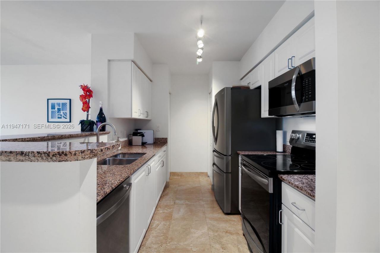 1155 S Brickell Bay Dr , Unit 805, Miami, FL 33131 Photo