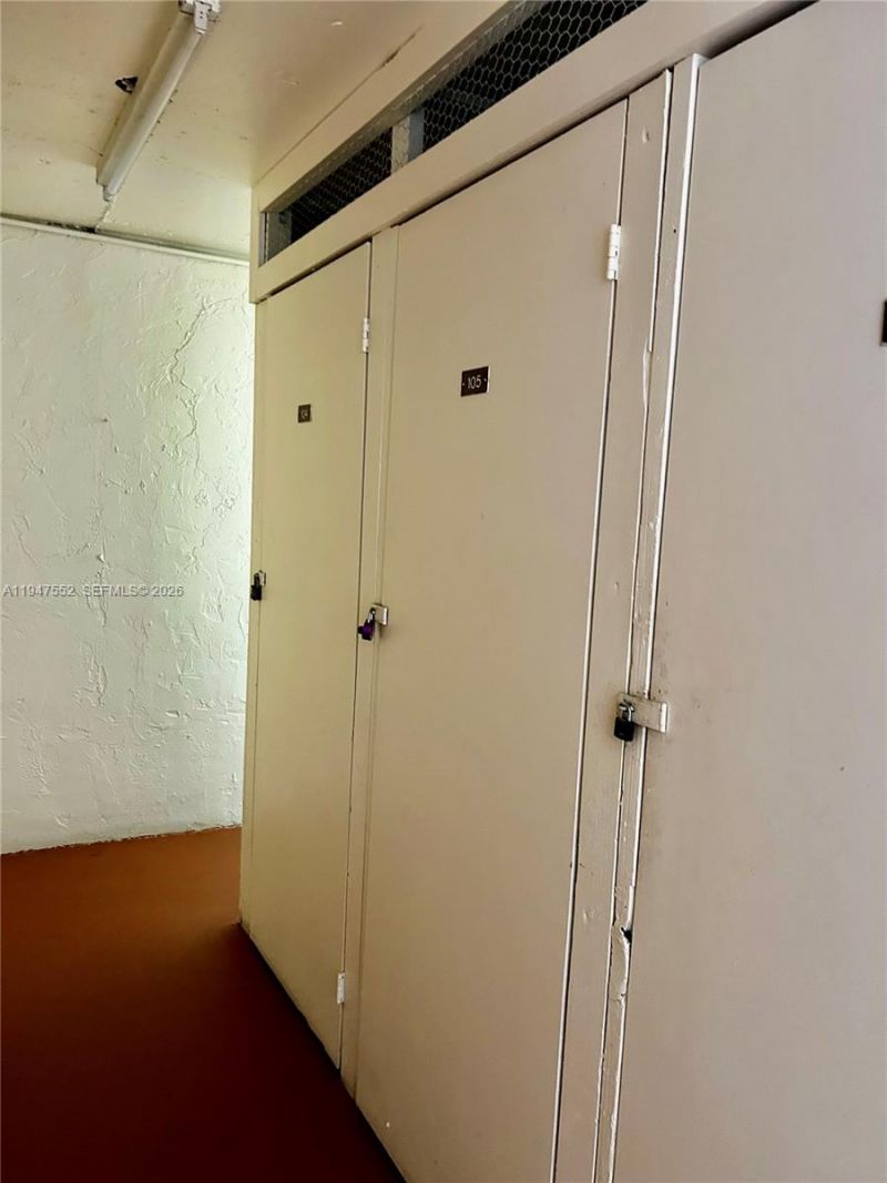 411 S Hollybrook Dr, Unit 105, Pembroke Pines, FL 33025 Photo