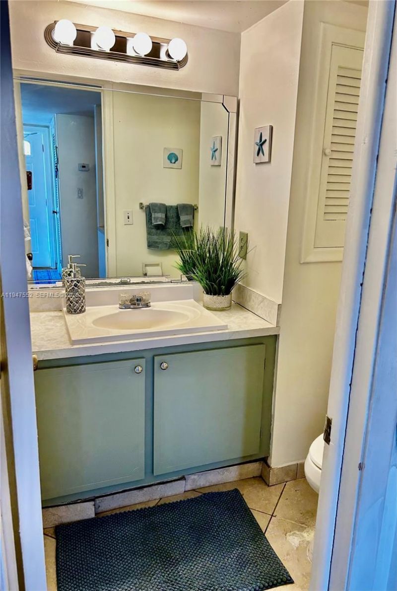 411 S Hollybrook Dr, Unit 105, Pembroke Pines, FL 33025 Photo