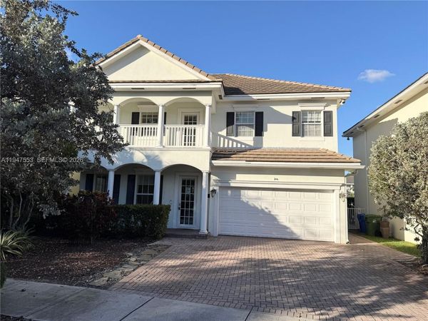 1317 SW 23rd St, Fort Lauderdale, FL 33315