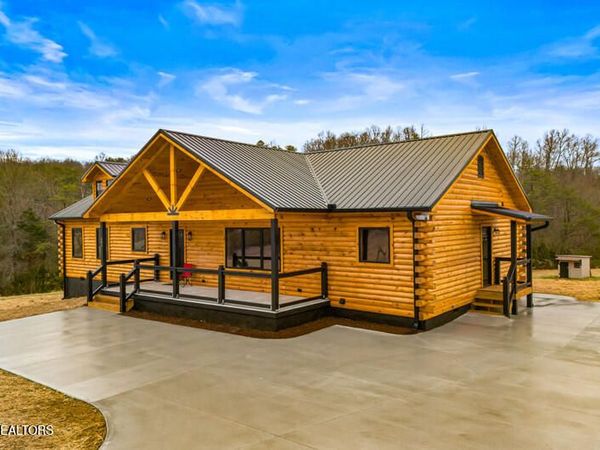 545 Lonesome Pine Rd, Bybee, TN 37713