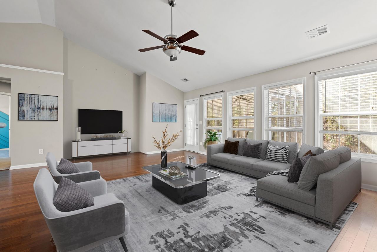 2487 Windmill Way Photo 12