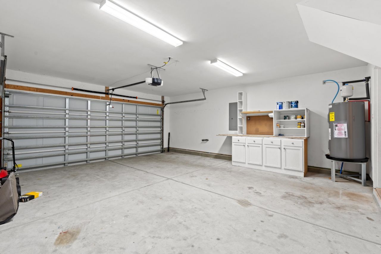 2487 Windmill Way Photo 31