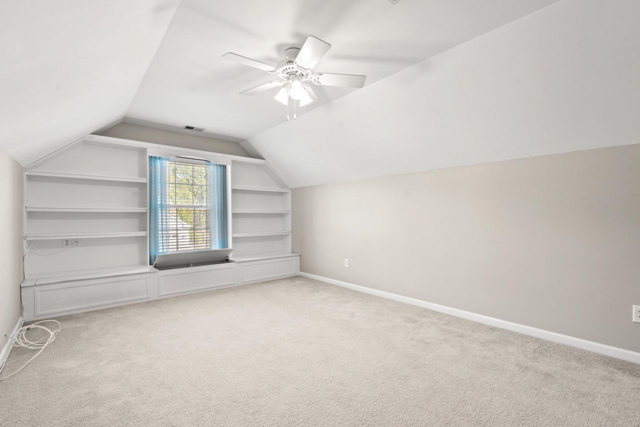 2487 Windmill Way Photo 33