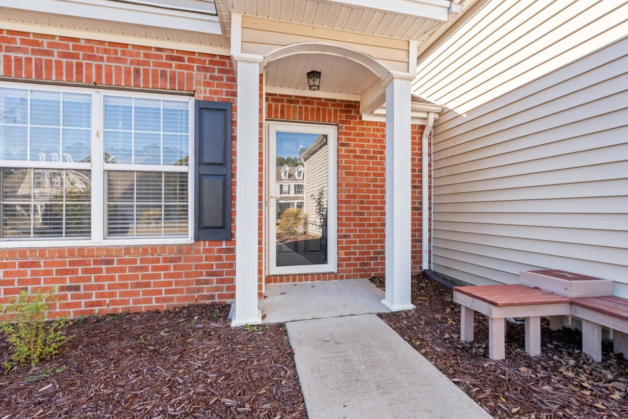 2487 Windmill Way Photo 5