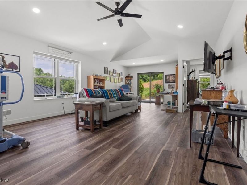 1031 Sycamore Lane, Millersburg, OH 44654 Photo 11