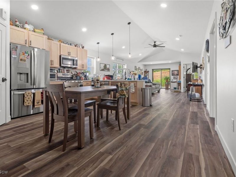 1031 Sycamore Lane, Millersburg, OH 44654 Photo 7