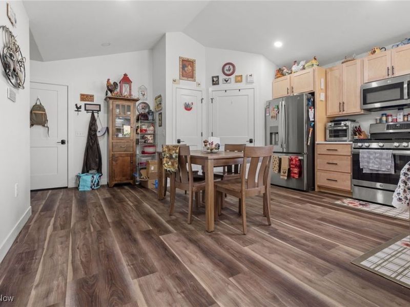 1031 Sycamore Lane, Millersburg, OH 44654 Photo 8