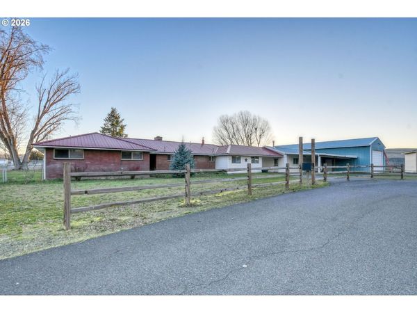 71642 SW PARK LN, Pendleton, OR 97801