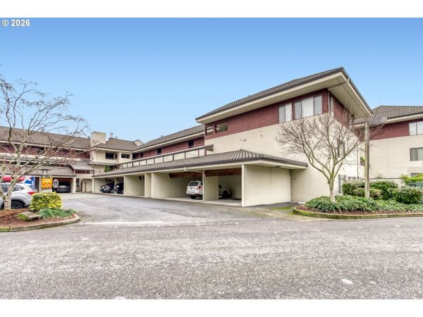 5150 S LANDING DR, Unit 302B2, Portland, OR 97239