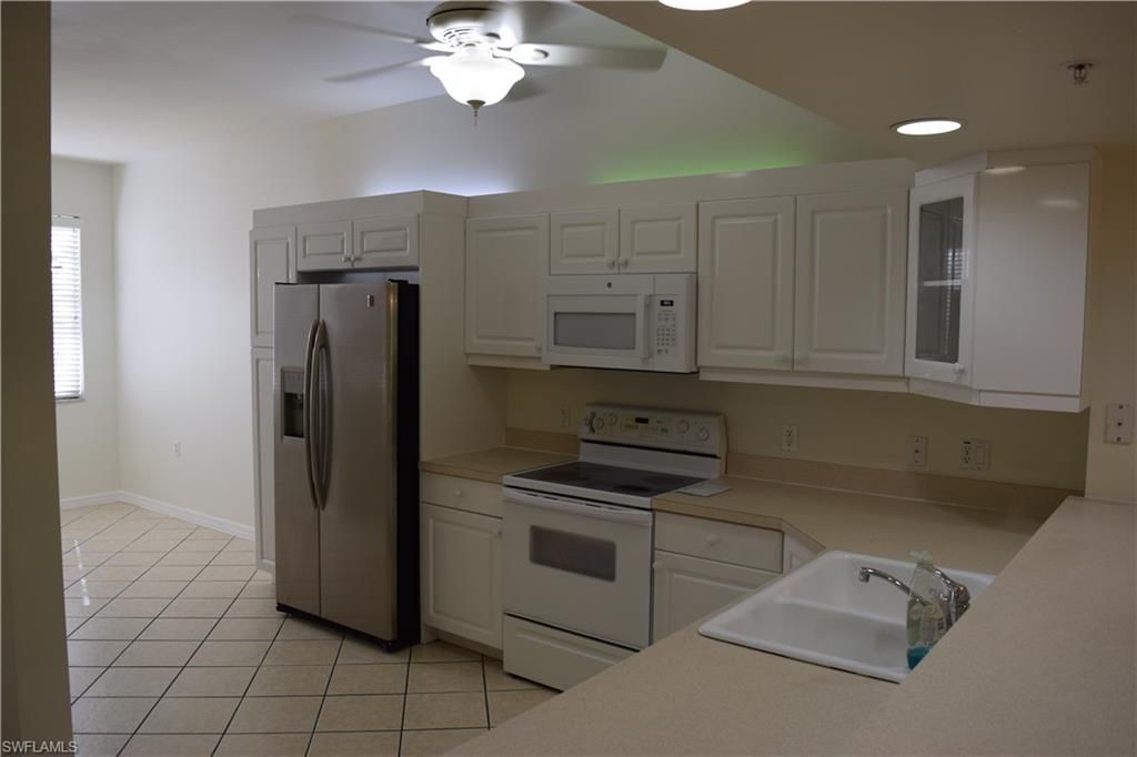 2350 Hidden Lake Ct, Unit 8513, Naples, FL 34112 Photo