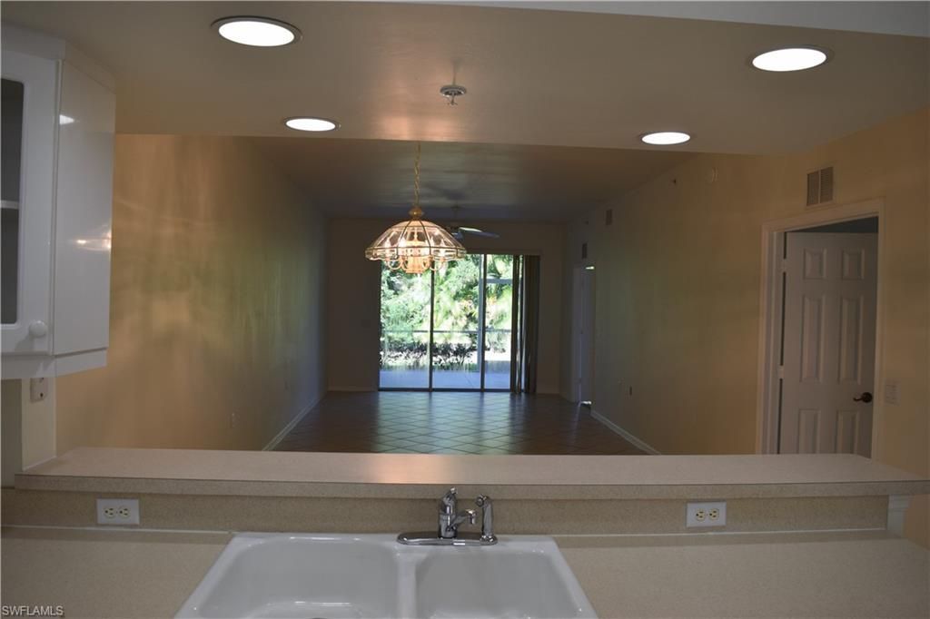 2350 Hidden Lake Ct, Unit 8513, Naples, FL 34112 Photo