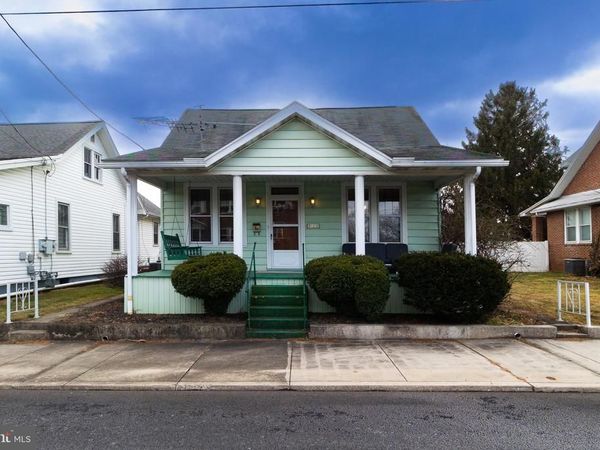 232 HENDERSON STREET, CARLISLE, PA 17013