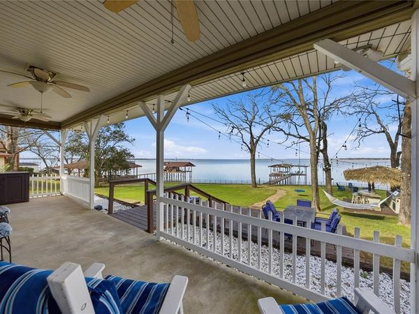 315 Admiral Drive, Gun Barrel City, TX 75156