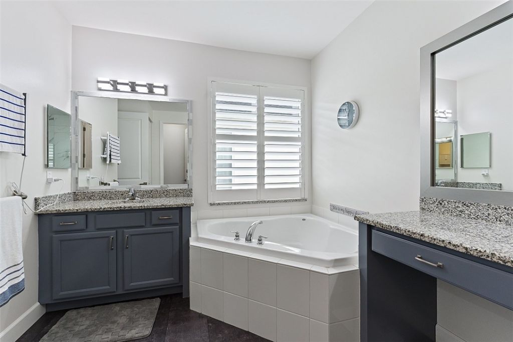 11798 SW Waterford Isle Way, Port Saint Lucie, FL 34987 Photo