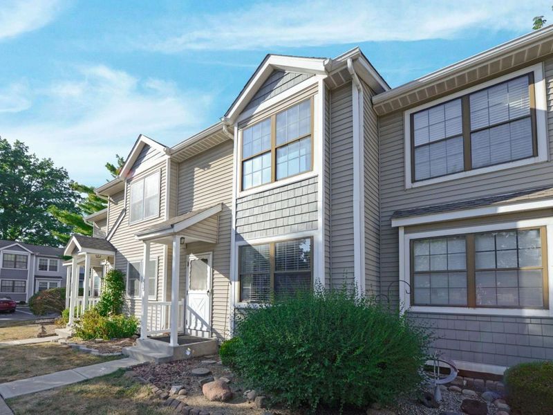 836 Noddymill Lane W, Unit 42C, Columbus, OH 43085 Photo 3