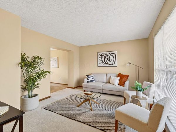 6495 Saylor Street , Canal Winchester, OH 43110