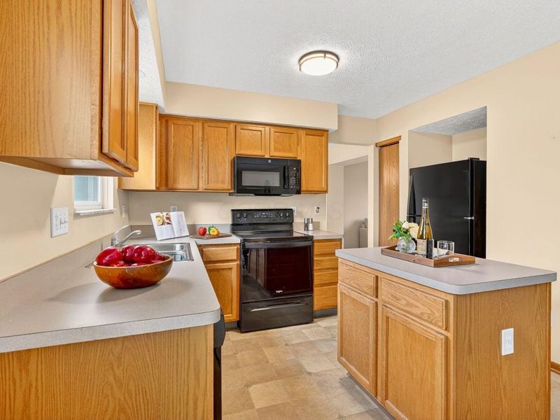 6495 Saylor Street , Canal Winchester, OH 43110 Photo 5