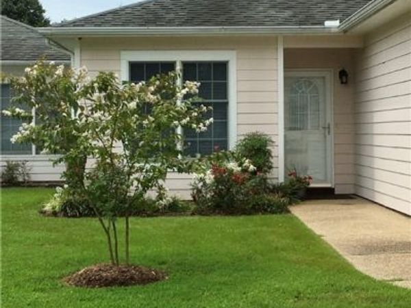 19 Bay Court, Kilmarnock, VA 22482