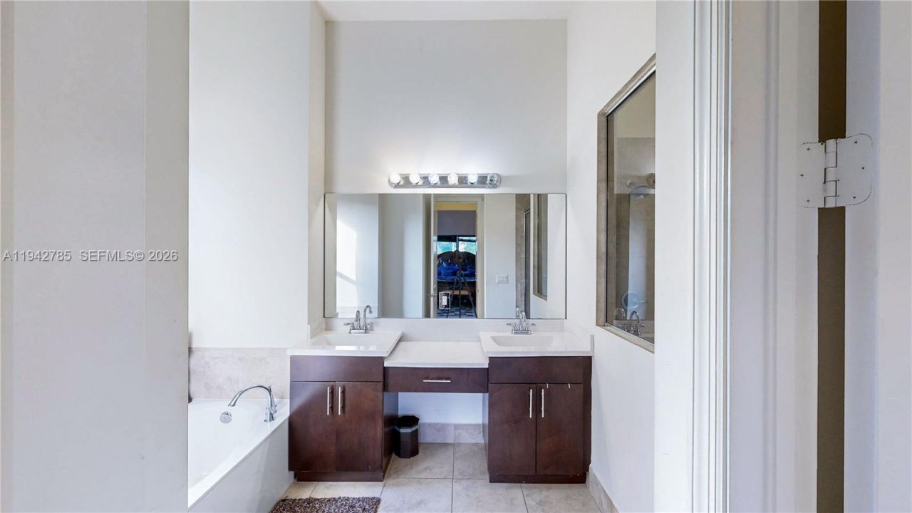 231 NE 33rd Ter, Homestead, FL 33033 Photo