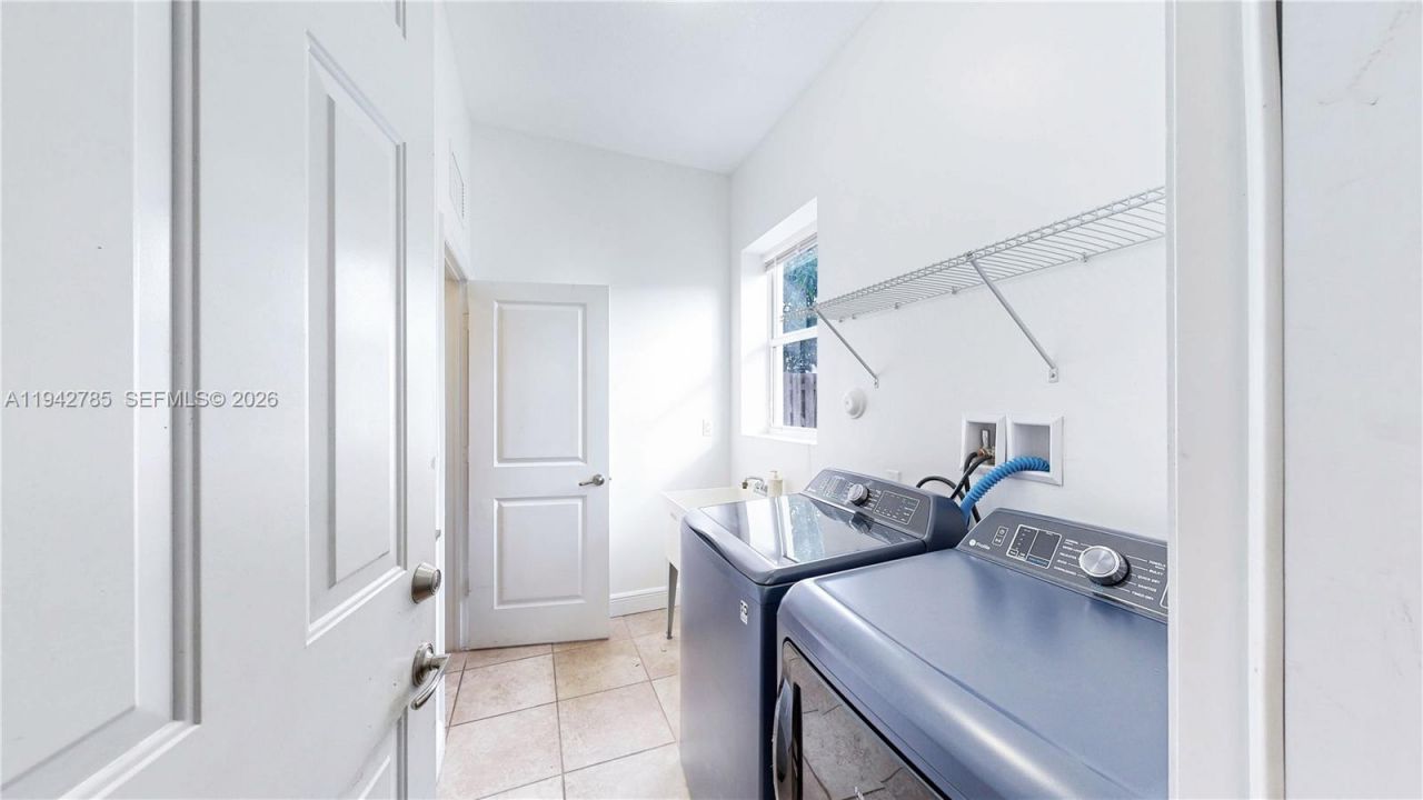 231 NE 33rd Ter, Homestead, FL 33033 Photo