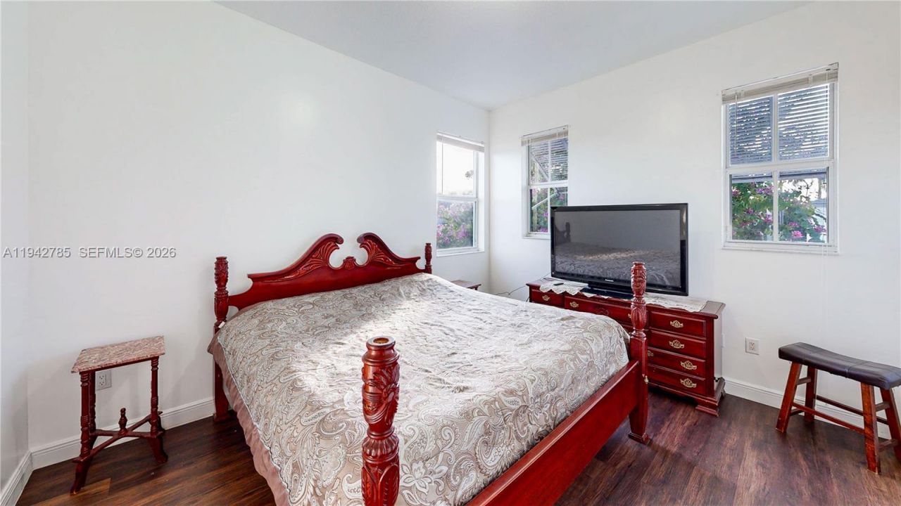 231 NE 33rd Ter, Homestead, FL 33033 Photo