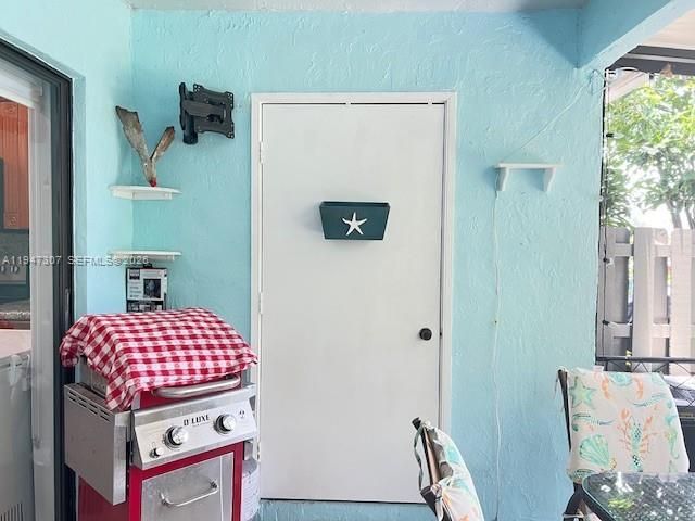 905 NW 107th Ave , Pembroke Pines, FL 33026 Photo